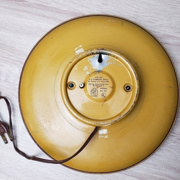 SUNBURST Wall Clock by United 𝅺MID-CENTURY Modern Brass Leaves - Picture 11 of 14